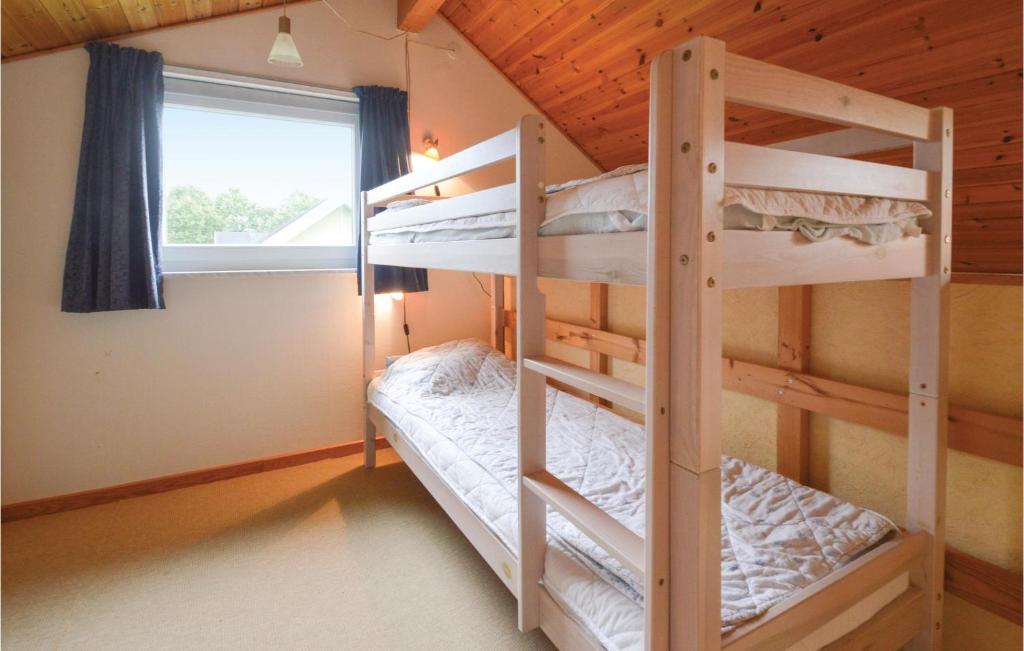 Nice Home In Grindsted With 2 Bedrooms And Internet photo 4
