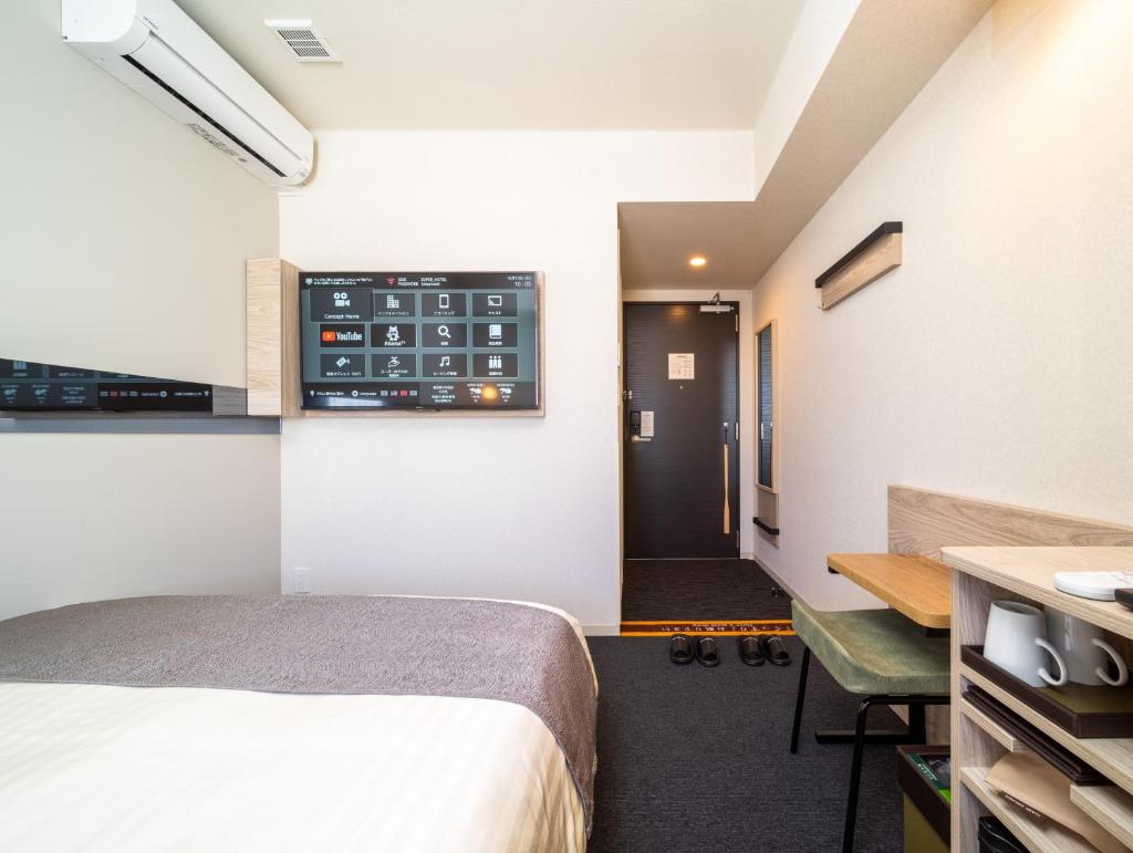 Super Hotel Premier Akihabara photo 2