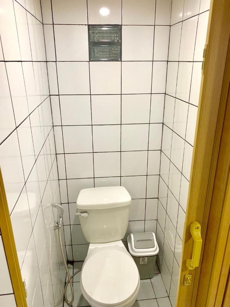 Одноместный (Budget Single Fan Room), Courtyard Hotel