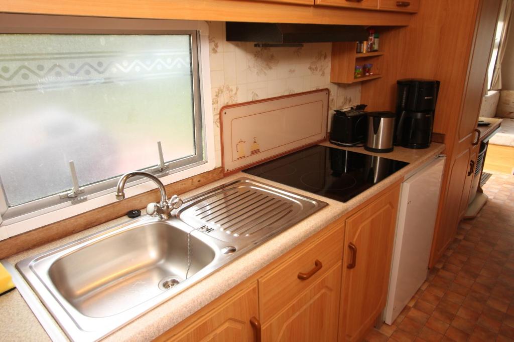 Mobilhome Markgrafenheide für Familie und Monteure photo 3
