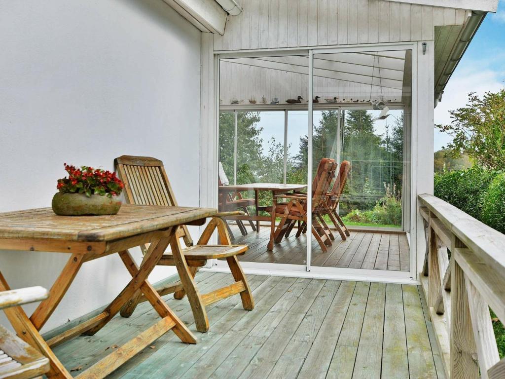 9 person holiday home in UGGLARP photo 3