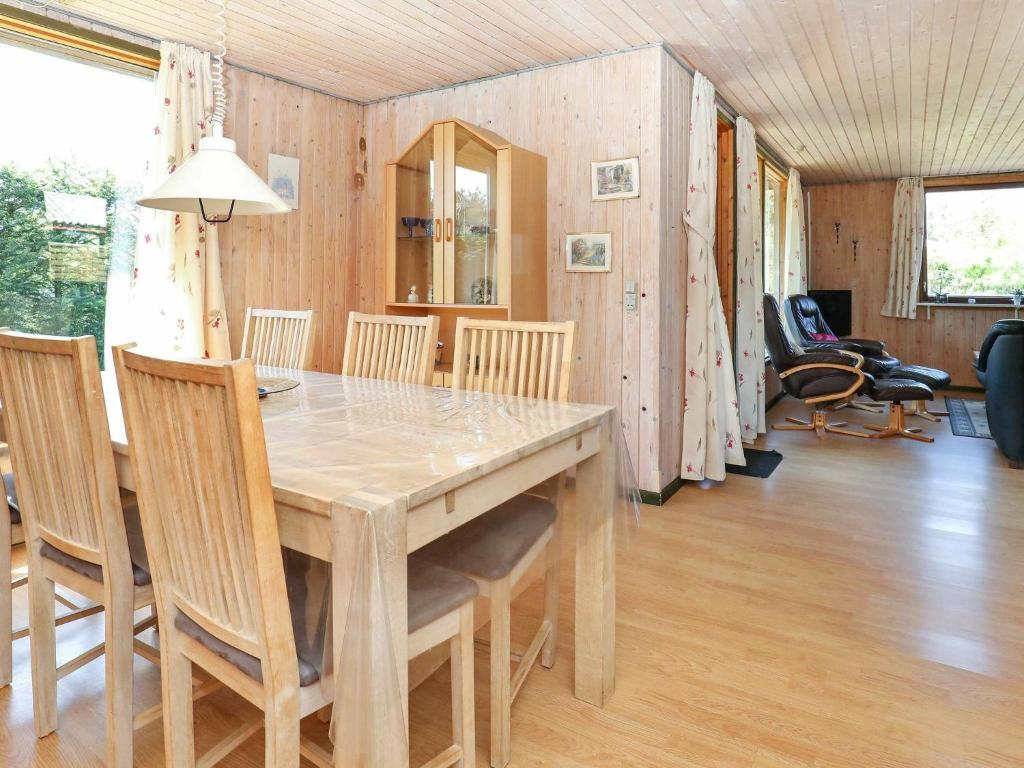 Three-Bedroom Holiday home in Løkken 41 photo 3