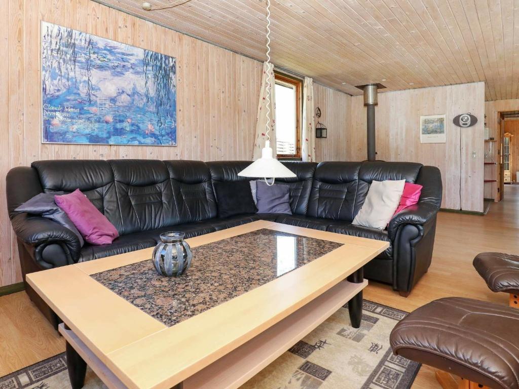 Three-Bedroom Holiday home in Løkken 41 photo 2