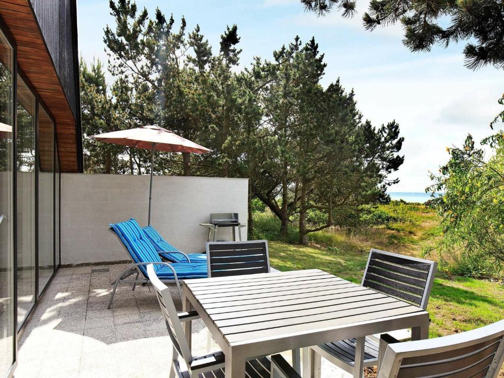 Two-Bedroom Holiday home in Sjællands Odde 5 photo 2