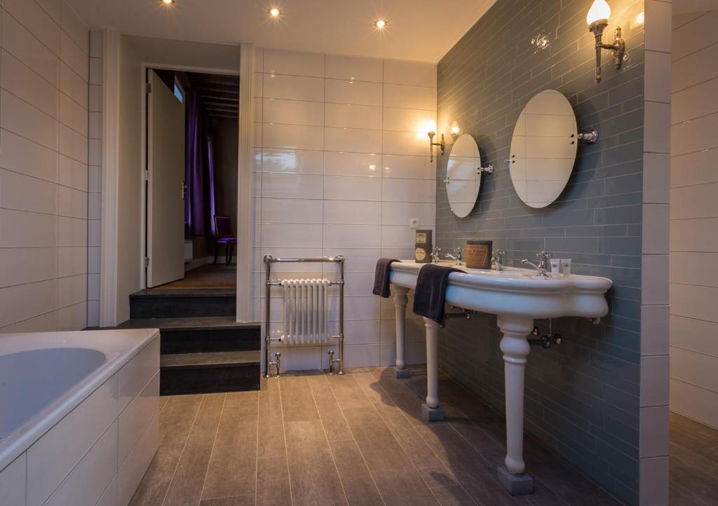 Guest House La Mairie photo 4