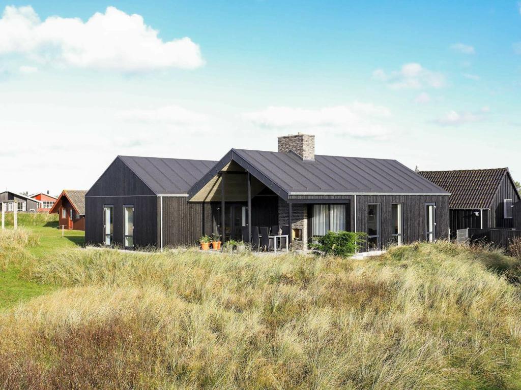 8 person holiday home in Hvide Sande