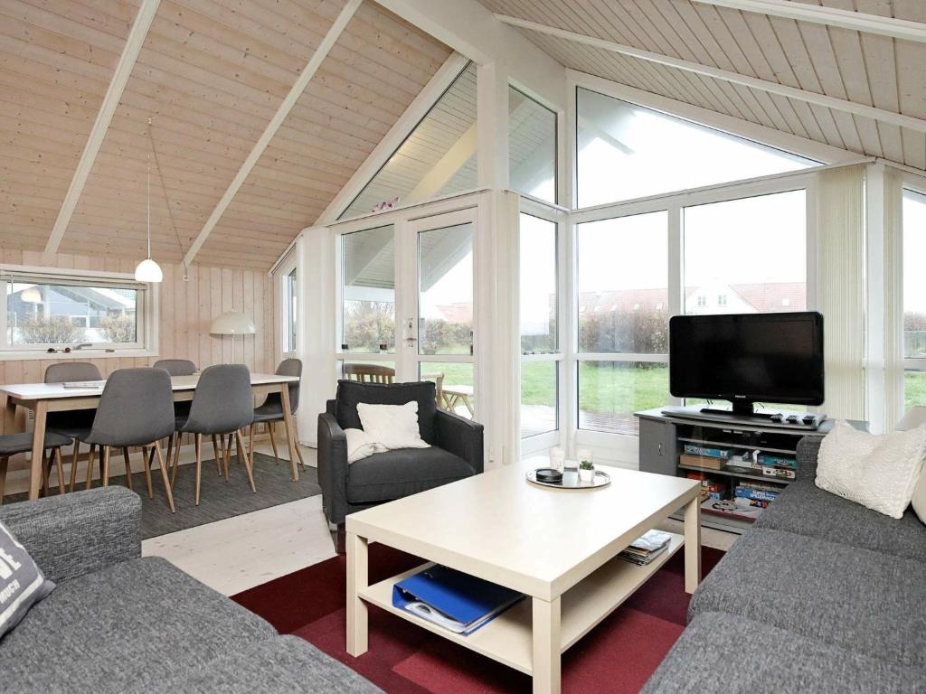 Three-Bedroom Holiday home in Nykøbing Sj 7 photo 3