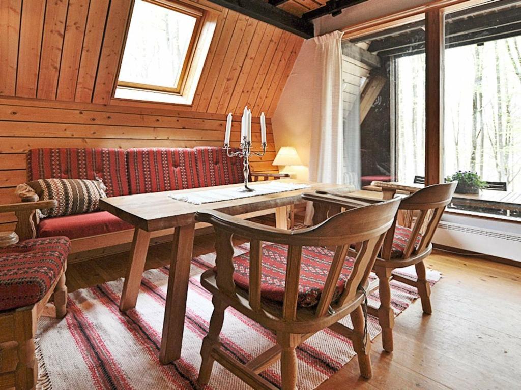 Three-Bedroom Holiday home in Örkeljunga 1 photo 4
