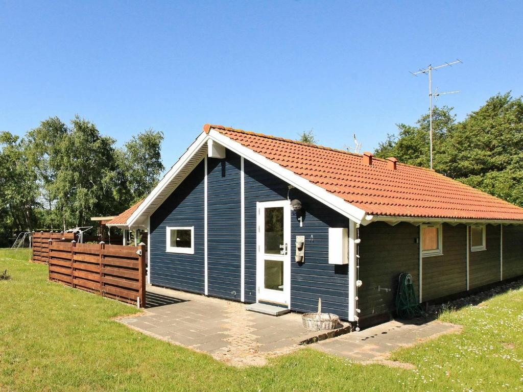 Three-Bedroom Holiday home in Rødby 30 photo 4