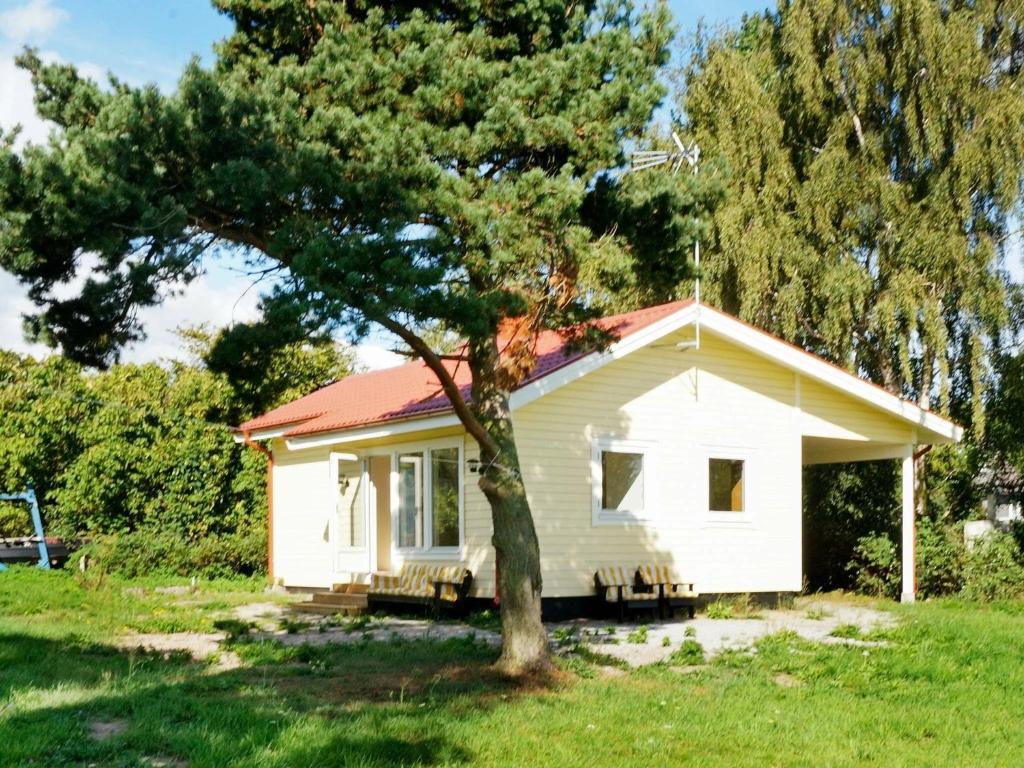 3 person holiday home in FJ LKINGE photo 1