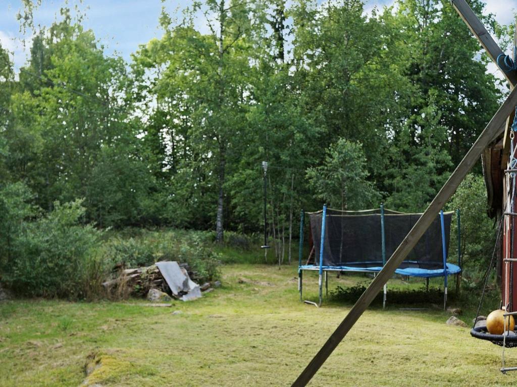 Three-Bedroom Holiday home in Hallabro photo 2