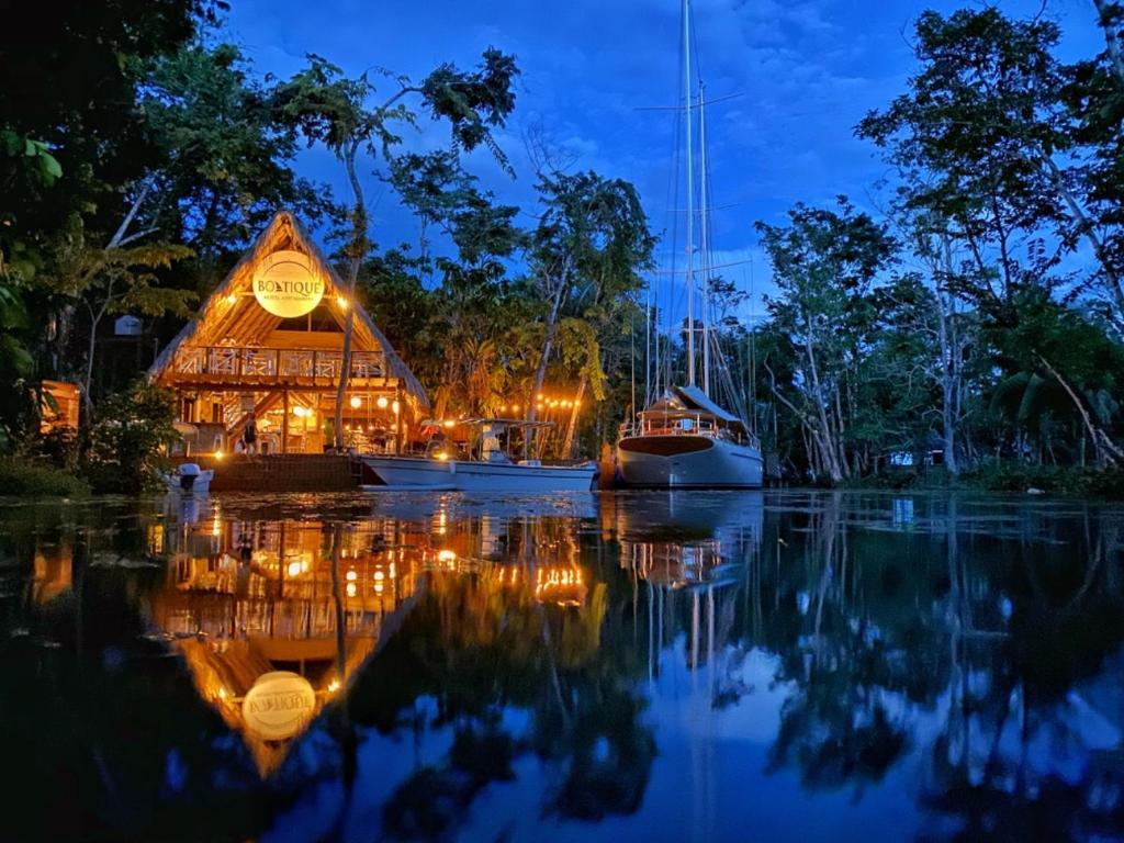 Boatique Hotel and Marina