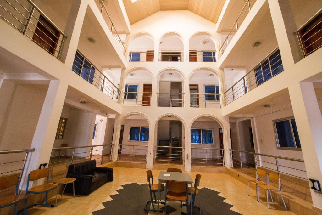 Pemicsa Hotel Accra photo 4