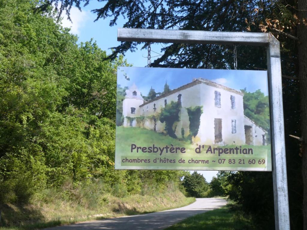 Presbytère d'Arpentian photo 2