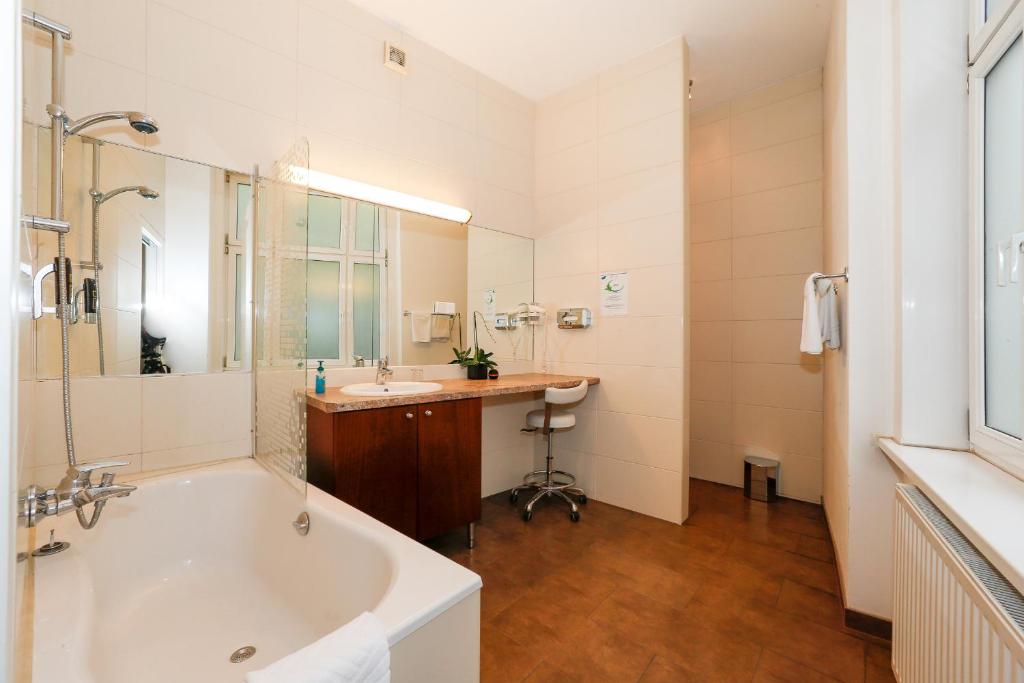 Двухместный (Двухместный номер Делюкс с 1 кроватью), Time Out City Hotel Vienna
