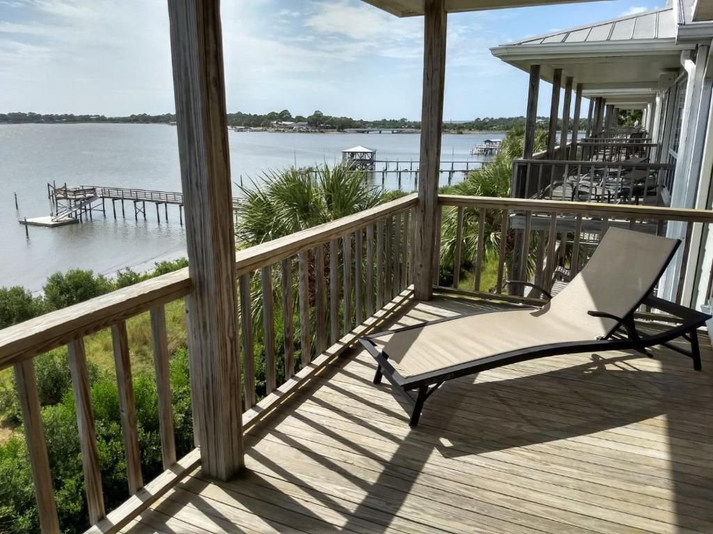 Seahorse Landing #503 Gulf Front Vacation Condo image
