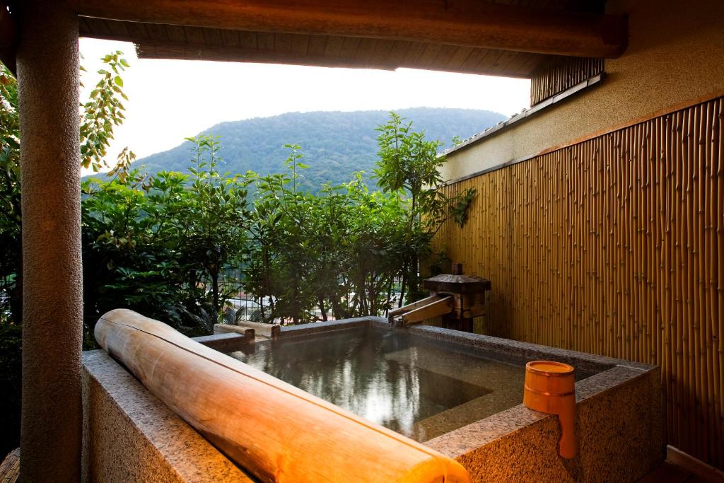 Yumoto Konpira Onsen Hananoyu Kobaitei photo 4