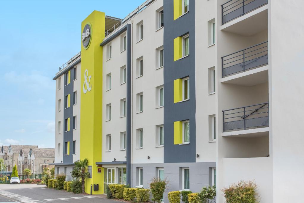 B&B HOTEL Valenciennes photo 3