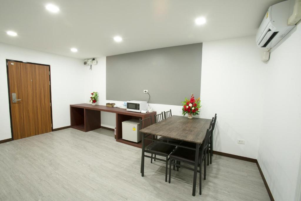 NK Residence Sakon Nakhon photo 4