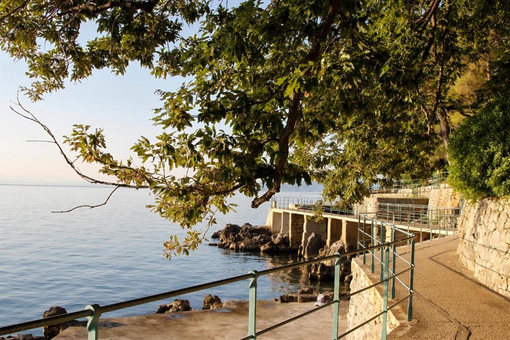 Hotel Lovran photo 3