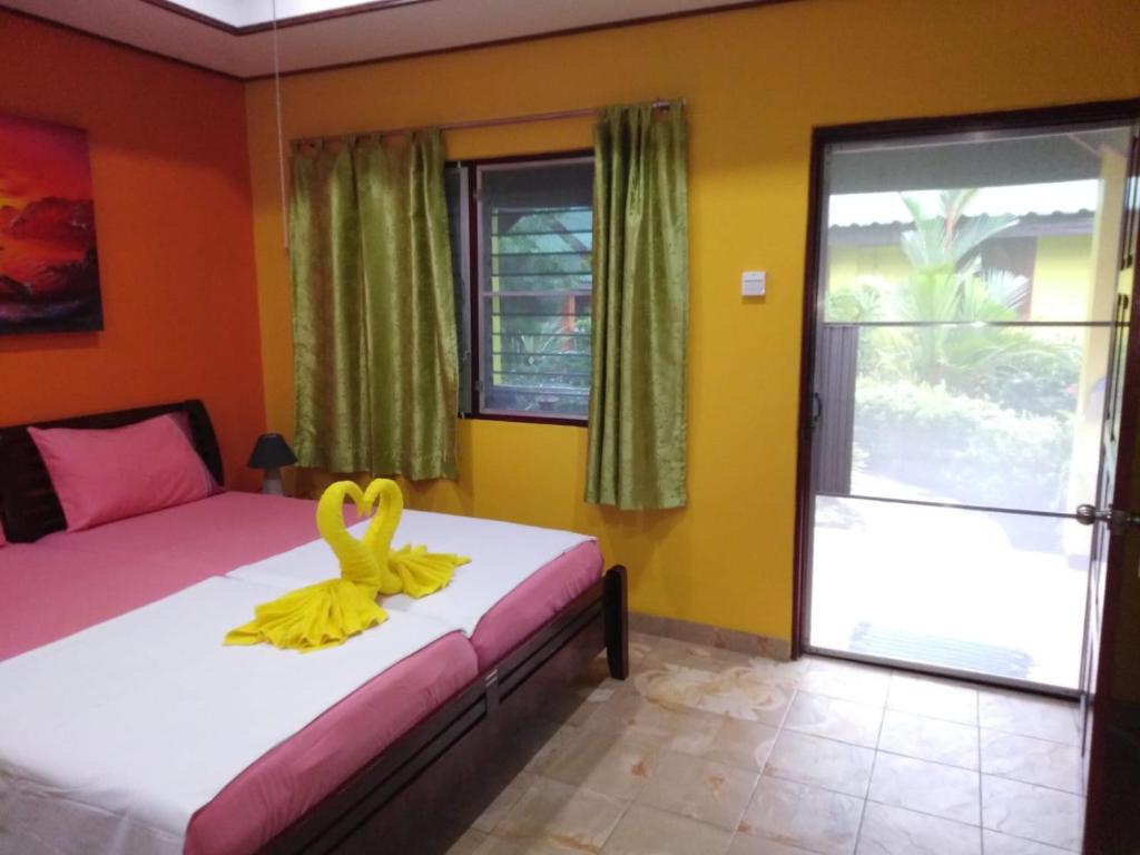 Sanuk Bungalow photo 3