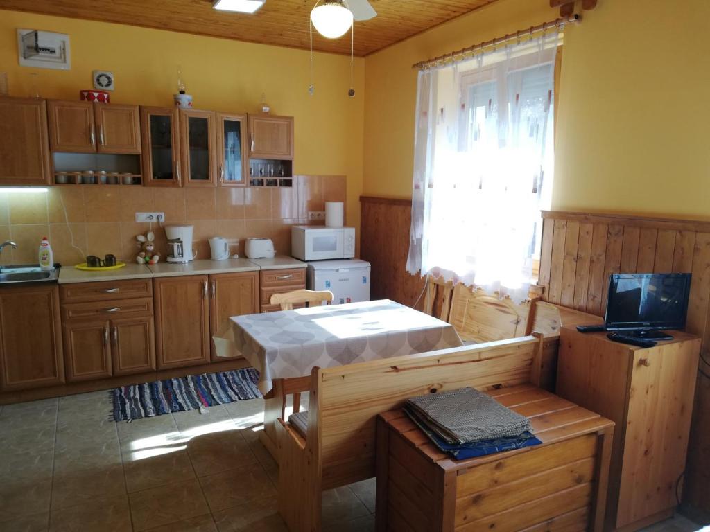 Apartment in Balatonszemes 38456 photo 3