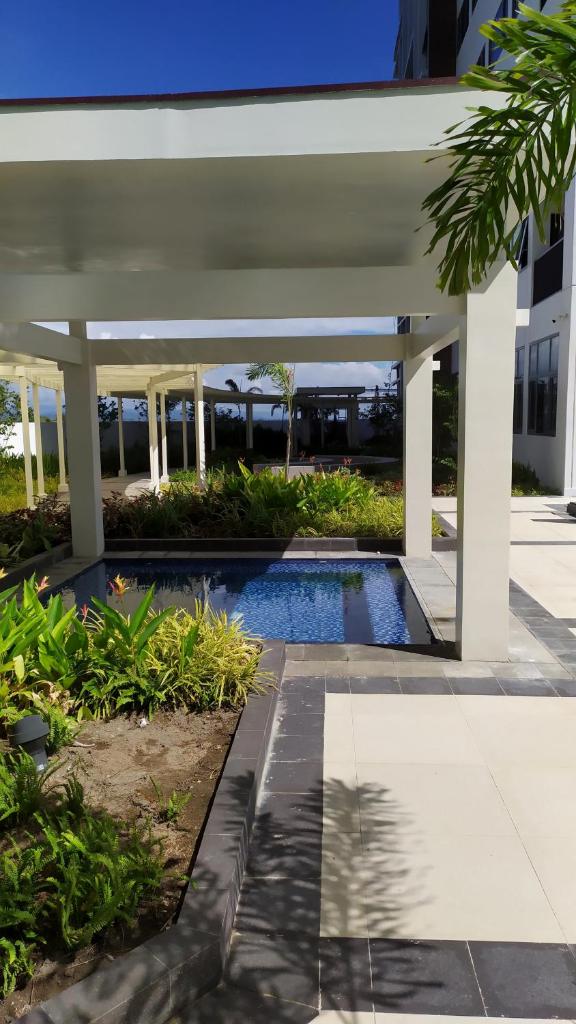 Island Living at One Manchester Place photo 3