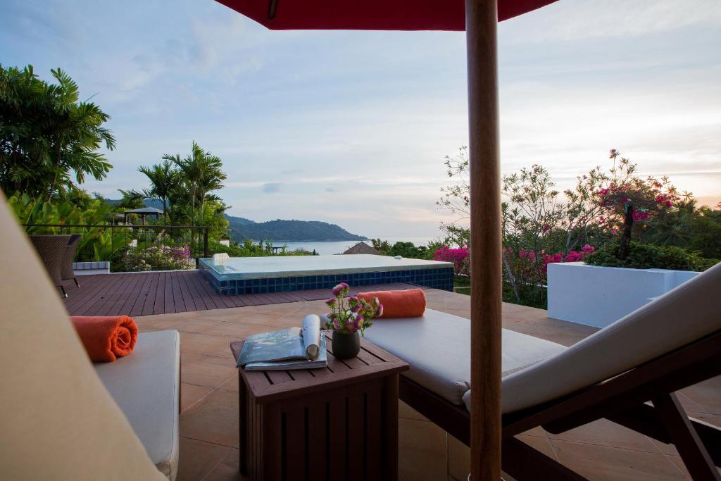 Ocean views Kata gardens penthouse 6C photo 1