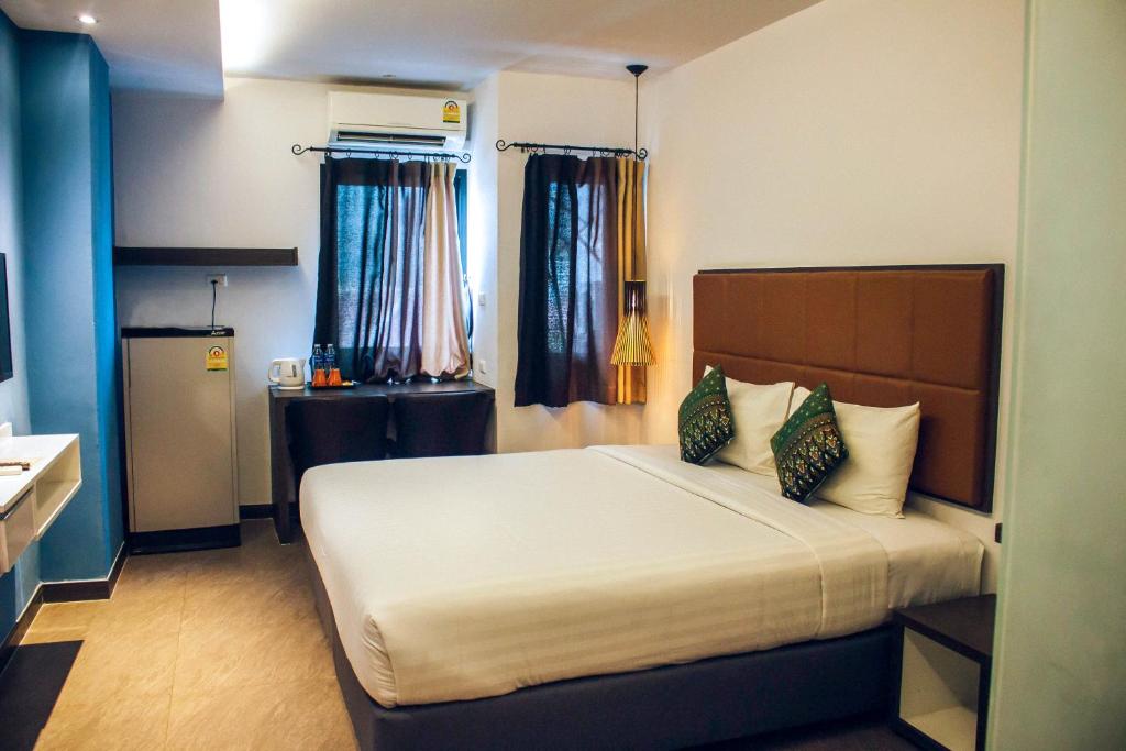Двухместный (Двухместный номер Делюкс с 1 кроватью), Отель Aim House Bangkok