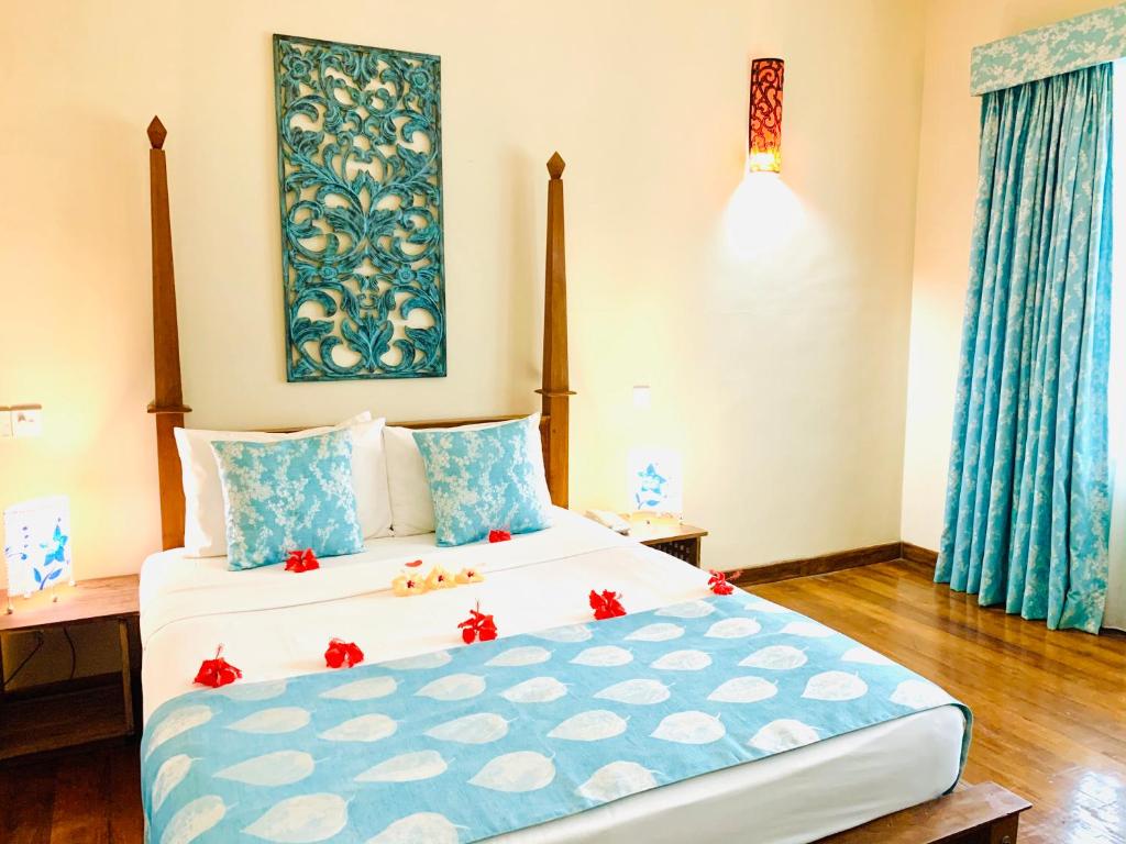 Трехместный (Двухместный номер Делюкс с 1 кроватью), Thaproban Beach House