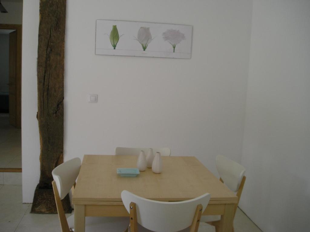 Las Navedas photo 2