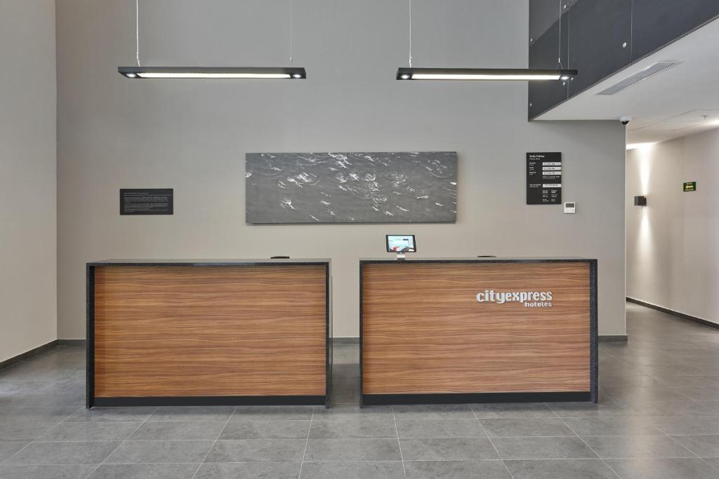 City Express by Marriott Guaymas photo 3