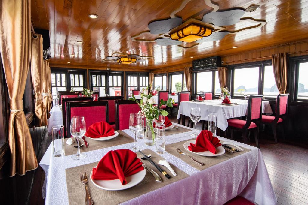 Swan Boutique Cruises