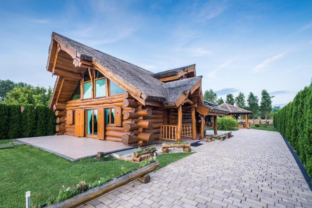 Baranjska eko drvena kuća photo 1
