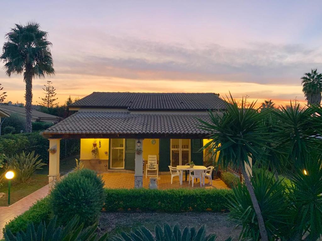 Villa Plumeria - Cefalu beach greenhouse Free parking