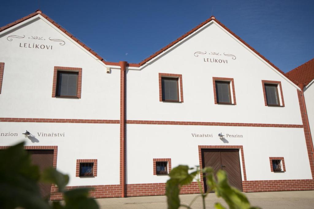 Penzion a vinařství Lelíkovi photo 1