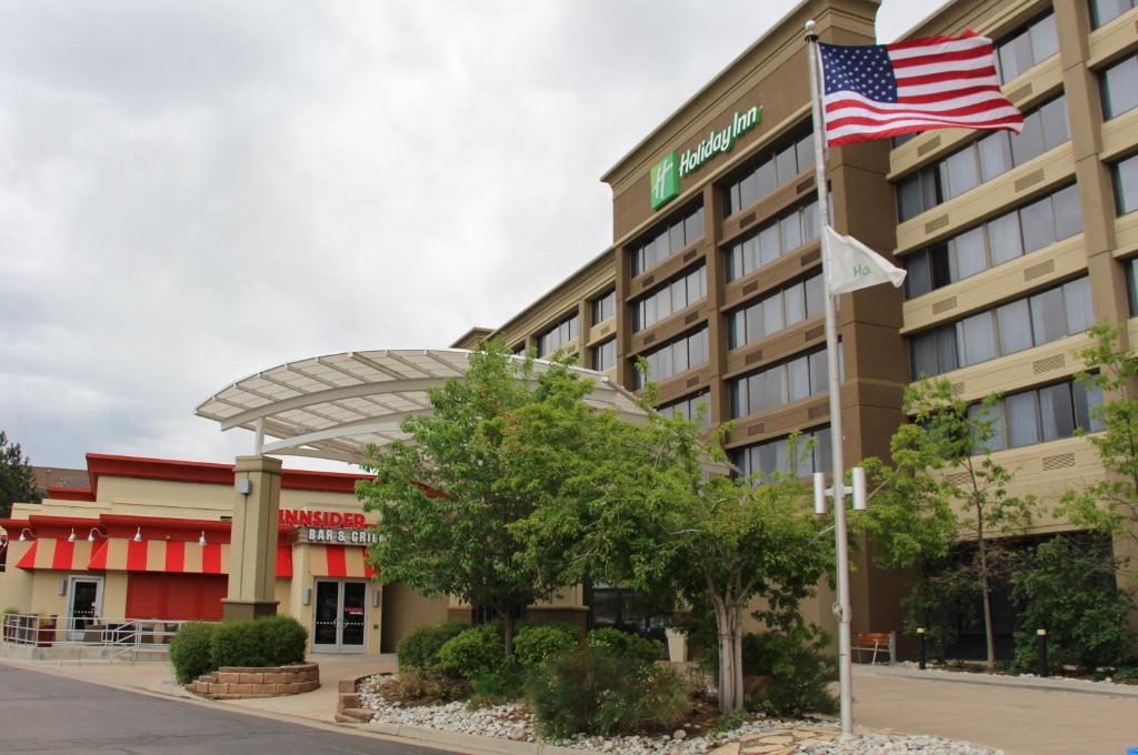 Holiday Inn Denver Lakewood, an IHG Hotel image