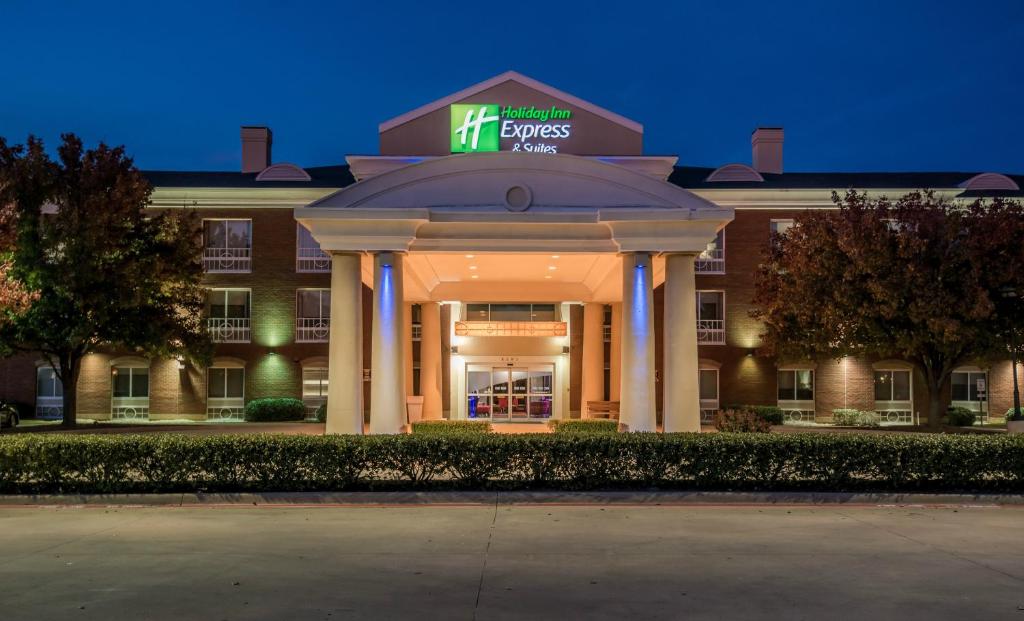 Holiday Inn Express Hotel & Suites Dallas-North Tollway/North Plano, an IHG Hotel photo 4