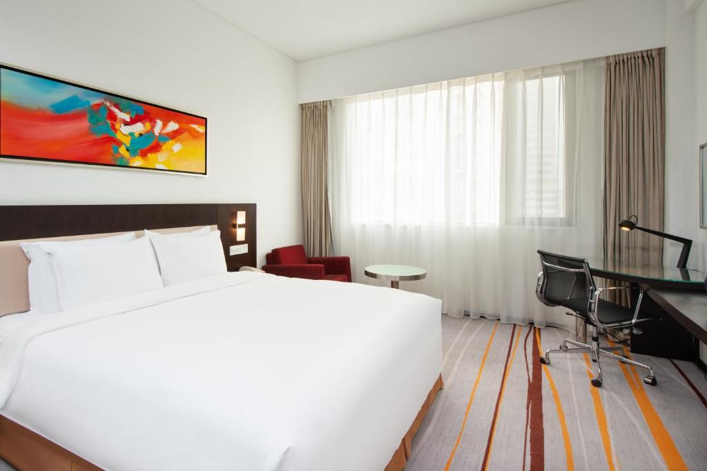 Трехместный (Стандартный номер с кроватью размера «king-size» - Высокий этаж), Holiday Inn Express Gulou Chengdu