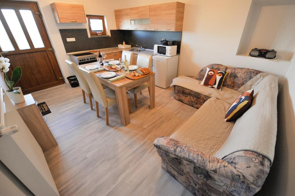 Apartments Jernej with Onsite Wellness photo 4