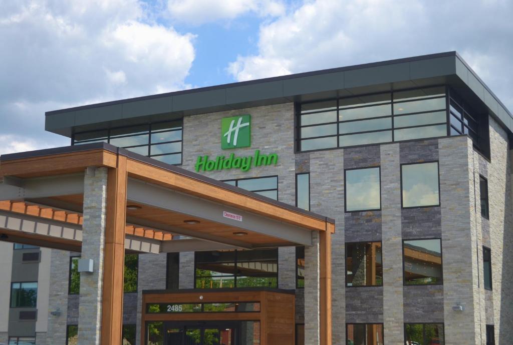 Holiday Inn Columbus, an IHG Hotel image