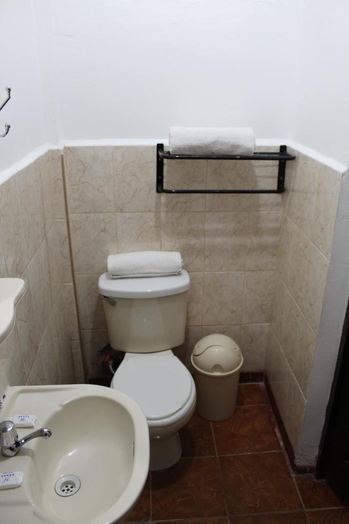Imperial Golden House Inn photo 2