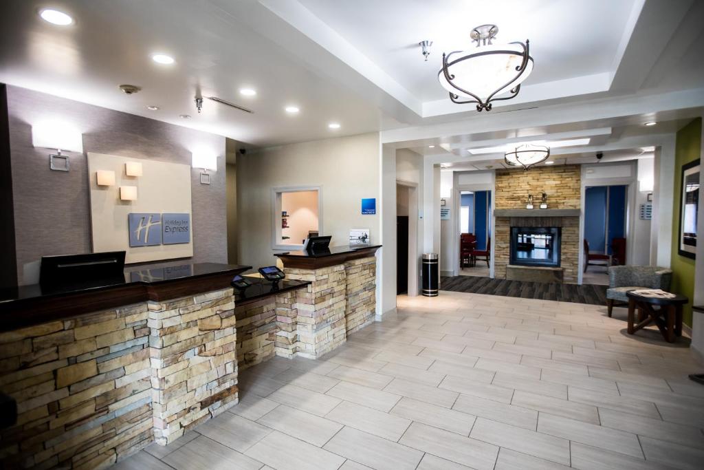 Holiday Inn Express Dayton, an IHG Hotel photo 1