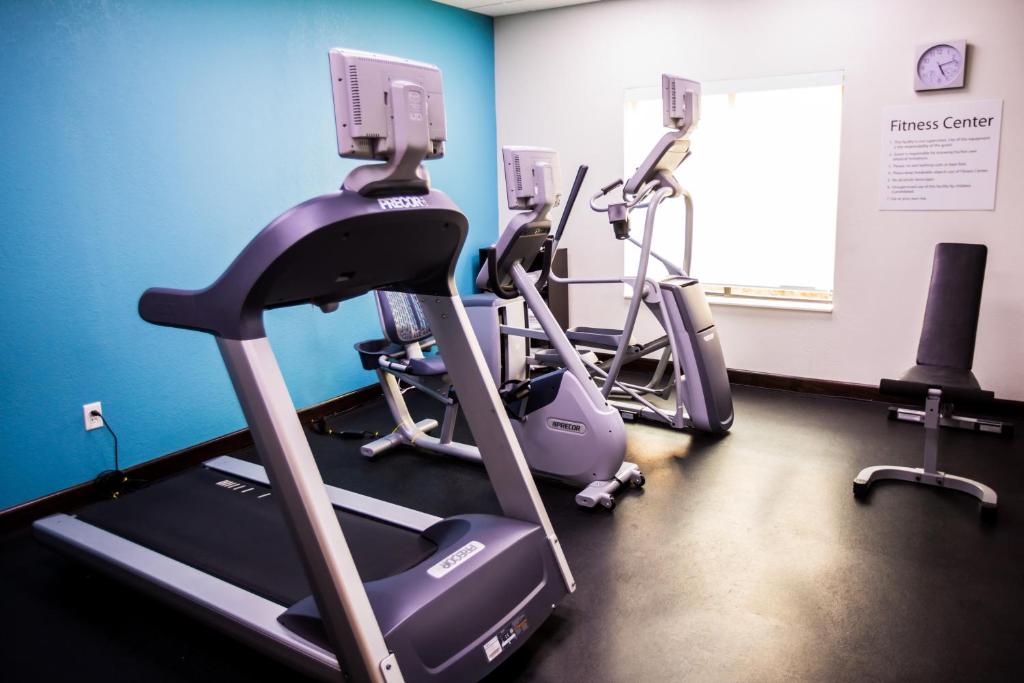 Holiday Inn Express Dayton, an IHG Hotel photo 3