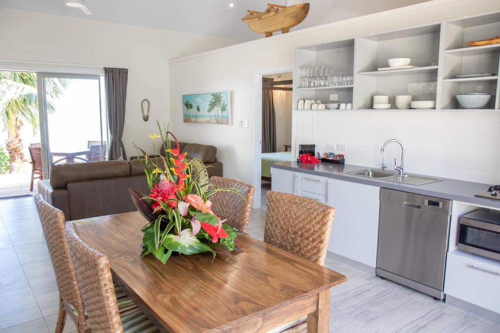 Sea Change Villas photo 3