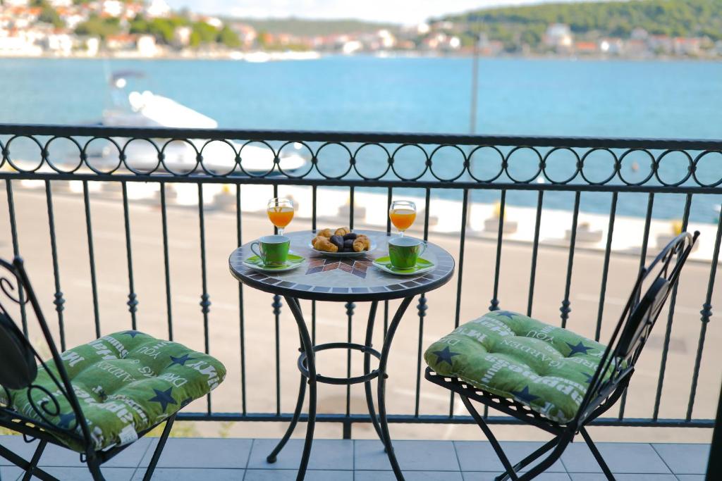 Apartment Milka with sea view and boat place photo 4