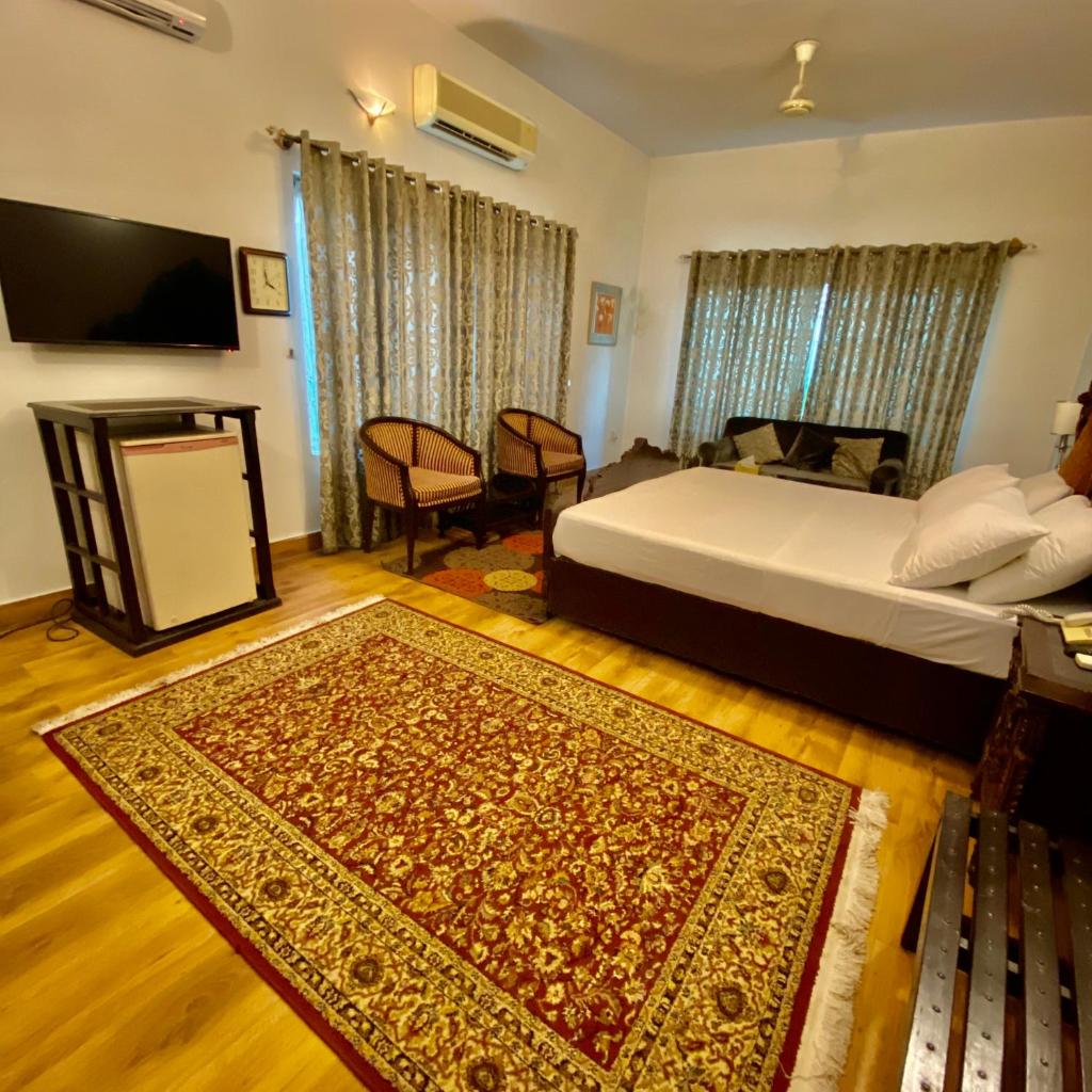 Shelton Hotel photo 4