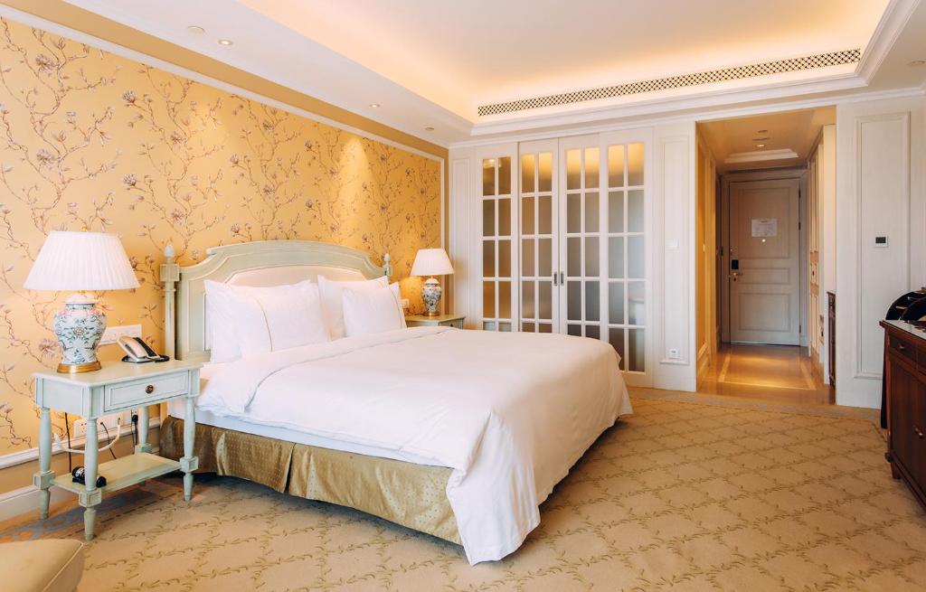 Двухместный (Номер Делюкс с кроватью размера «queen-size»), Orient MGM International Hotel