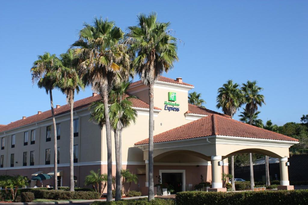 Holiday Inn Express Clermont, an IHG Hotel image