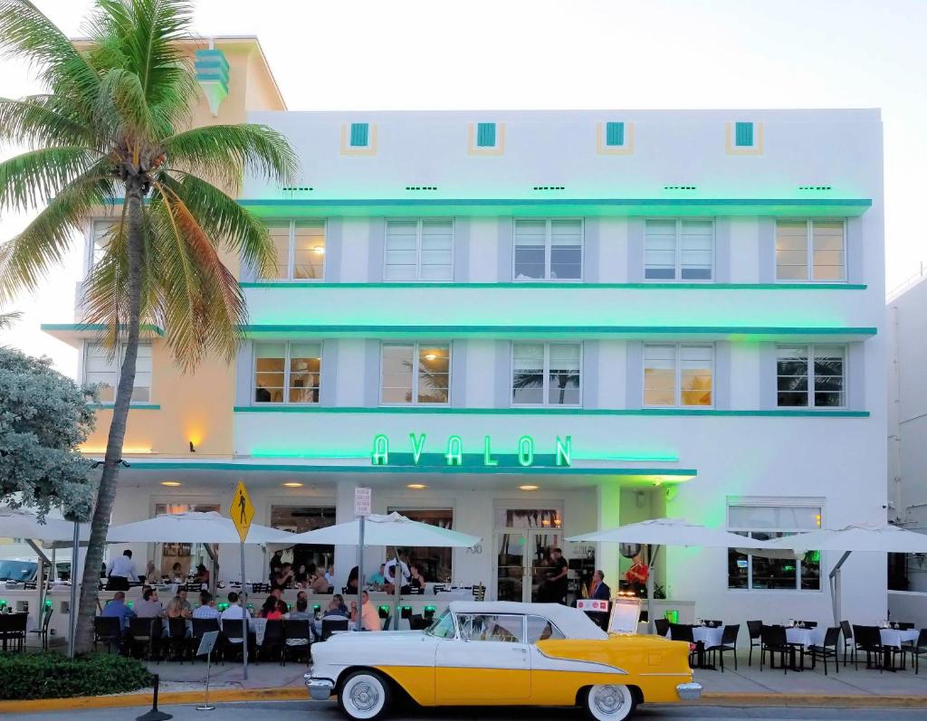 Avalon Hotel image